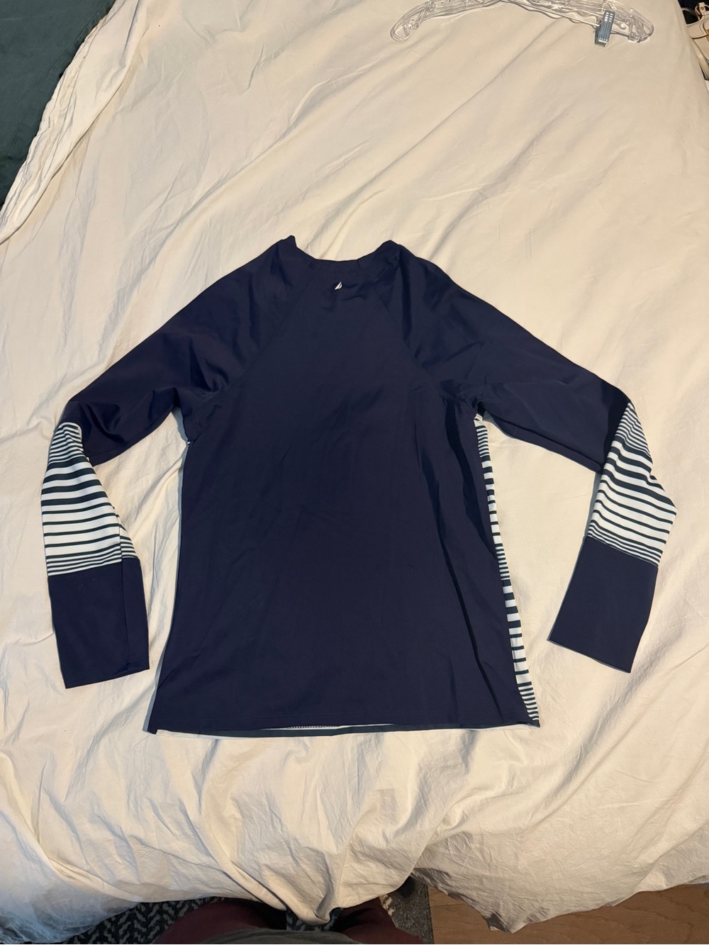 Nautica Rash-guard - Picture 3 of 3